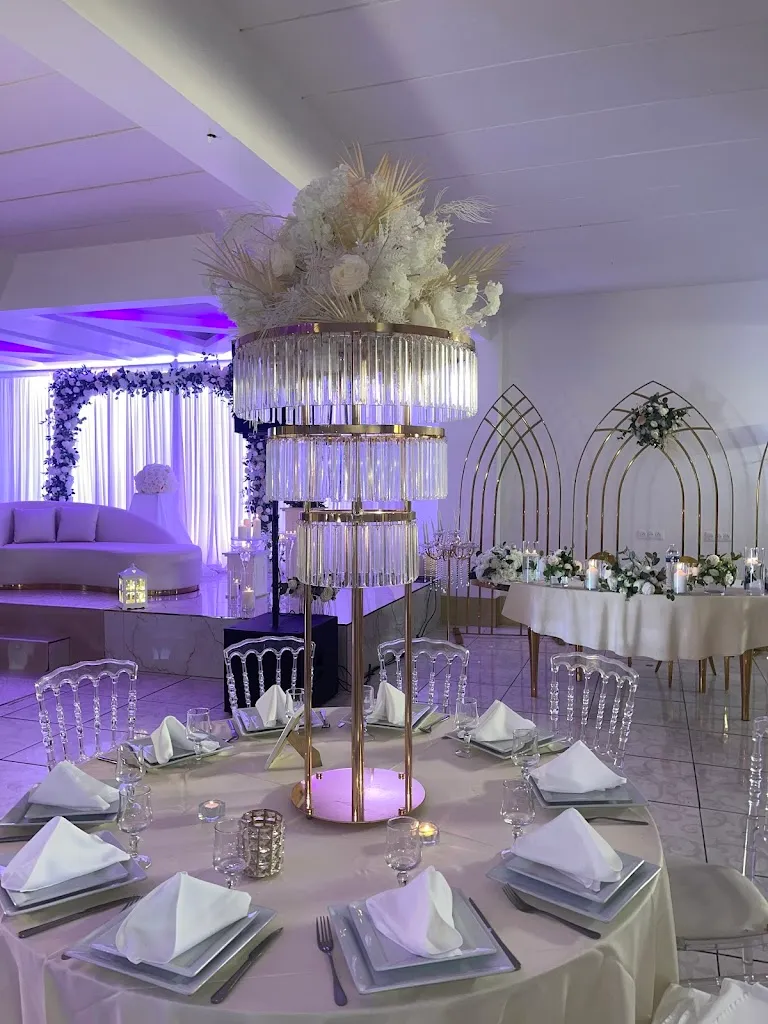 LA JOYA RECEPTION
