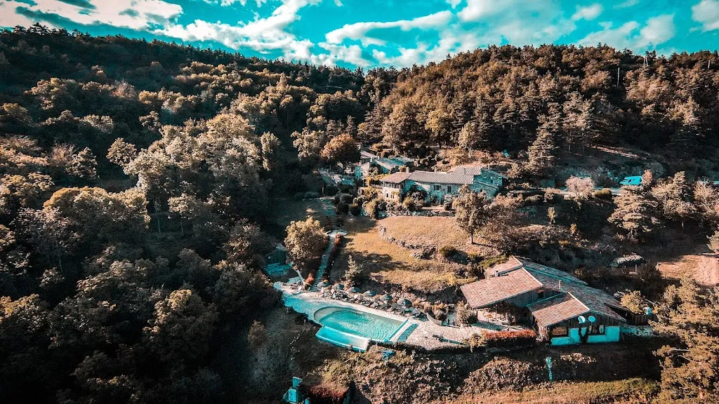 Le Hameau de la Mûre - Gîtes, Chambres et Tables d'hôtes