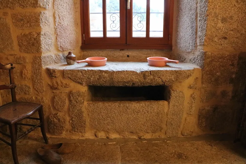 Photo 3 - LE PETIT CHATEAU DU VILLARD Chambres et table d'hôtes