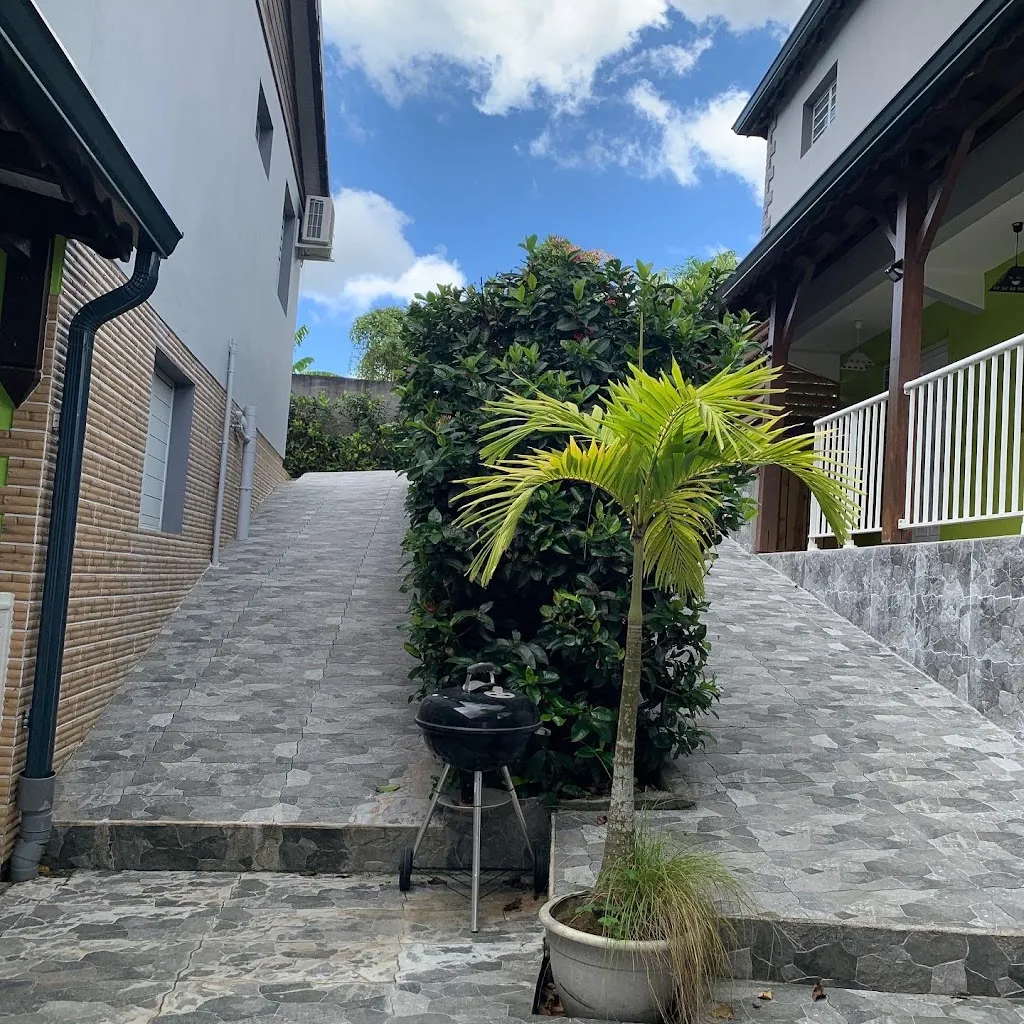 Photo 1 - Domaine - Le BERCEAU DE MOISE - Villas & Gîtes 3 Étoiles en Guadeloupe