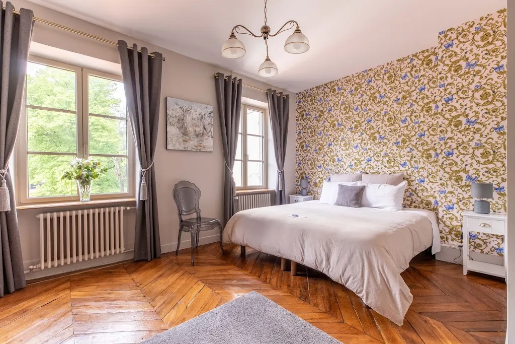 Photo 2 - Chambre d'hotes & Gîte Vichy : Château de Charmeil