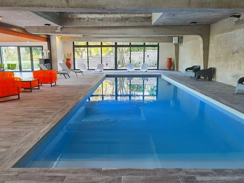 Photo 3 - Chambre d'hotes & Gîte Vichy : Château de Charmeil