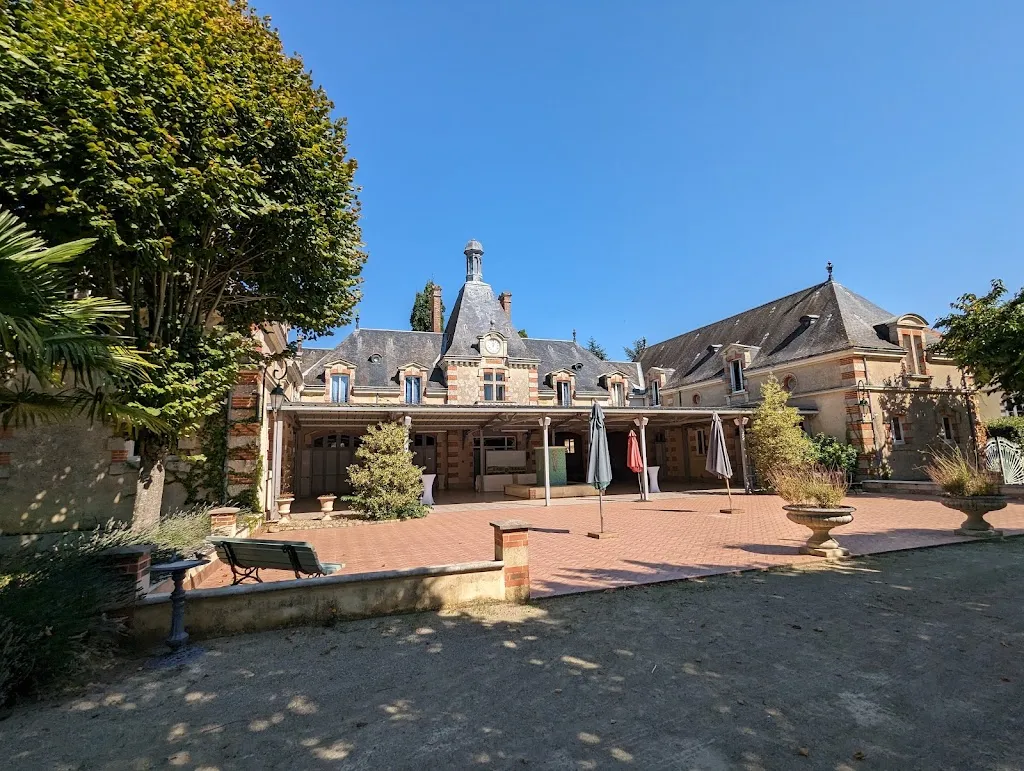 Photo 2 - Château de la Freslonniere