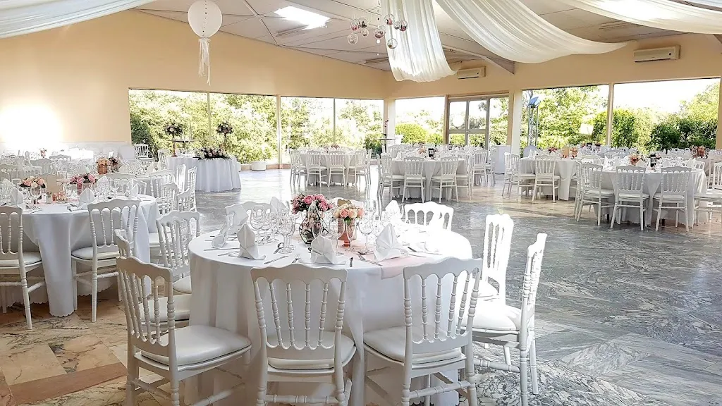Photo 2 - Domaine Des Chênes Verts : Organisation mariage clé en main Var