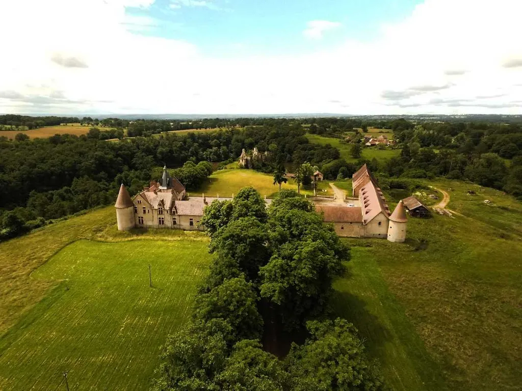 Photo 1 - Château de la Crête