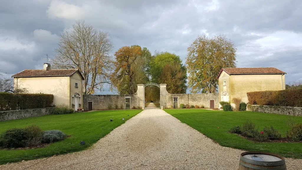 Photo 2 - Château de Montplaisant