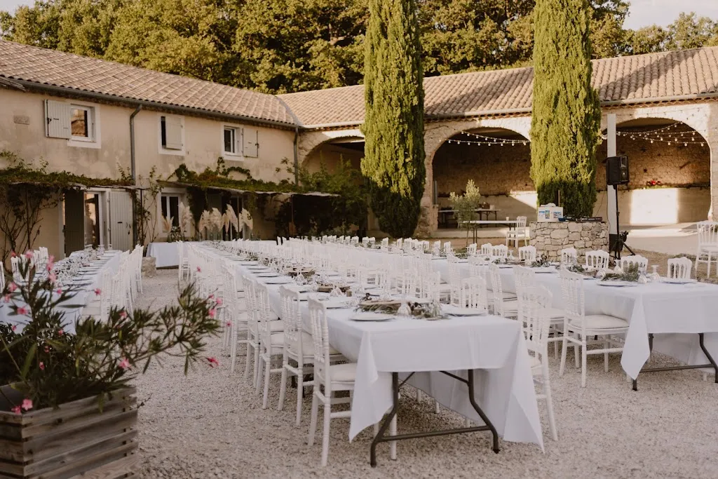Photo 2 - Le Domaine du Prieuré Saint-Pierre