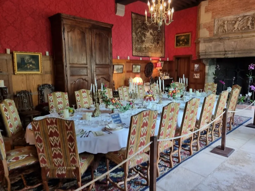 Photo 3 - Château de Peufeilhoux: chambres d'hôtes de luxe dans un cadre haut de gamme, mariages, visites...