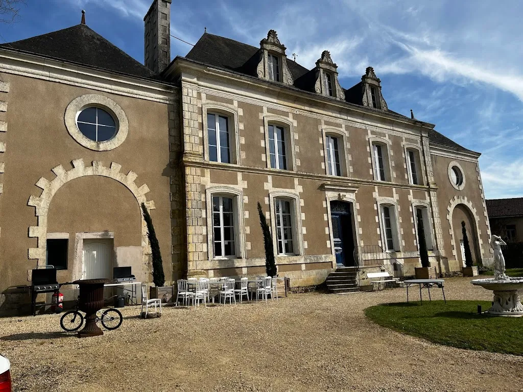 Photo 3 - Château de Montbeil